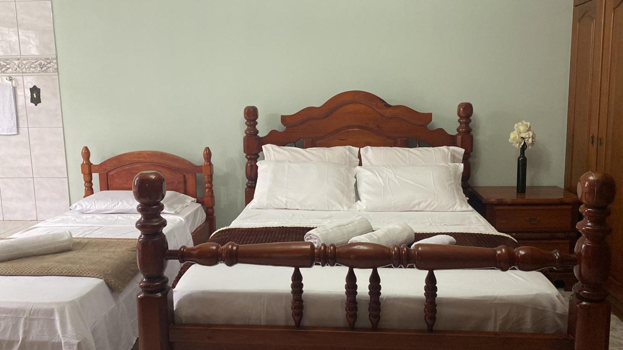 Triana Guest House Foz do Iguaçu Eksteriør billede